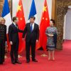 Le président Emmanuel Macron et sa femme Brigitte Macron (Trogneux) lors d'une rencontre avec le président chinois Xi Jinping et sa femme Peng Liyuan au Diaoyutai State Guesthouse à Pékin le 8 janvier 2018. © Jacques Witt / Pool / Bestimage