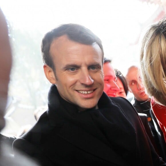 Le président de la République française Emmanuel Macron et sa femme la Première dame Brigitte Macron (Trogneux) visitent le Grande mosquée de Xi'an lors lors de la visite d'Etat de trois jours en Chine, à Xi'an, province Shaanxi, le 8 janvier 2018. © Dominique Jacovides/Bestimage