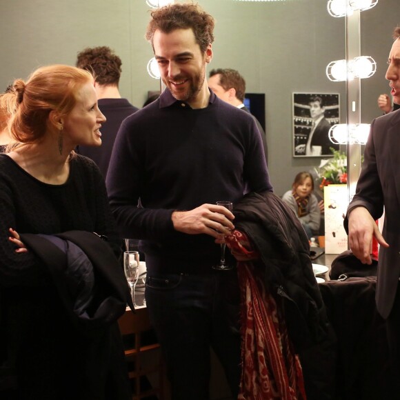 Exclusif - Gad Elmaleh et Jessica Chastain avec son compagnon Gian Luca Passi dans la loge après le spectacle de Gad Elmaleh "Oh My Gad" au Carnegie Hall à New York, le 11 février 2017. © Domique Jacovides/Bestimage