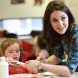 Catherine Kate Middleton (enceinte), duchesse de Cambridge, visite l'école "Reach Academy" à Feltham le 10 janvier 2018.