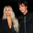 Kim Kardashian et sa mère Kris Jenner arrive au défilé Alexander Wang lors de la Fashion Week à New York, le 9 septembre 2017