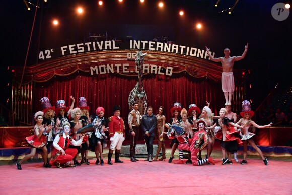 La princesse Stéphanie de Monaco, la girafe de Joseph Richter, la troupe Bingo, le duo Ballance, et M. Loyal alias Petit Gougou lors du photocall de présentation du 42ème Festival International du Cirque de Monte-Carlo sous le chapiteau de Fontvieille le 16 janvier 2018. © Bruno Bebert / Bestimage
