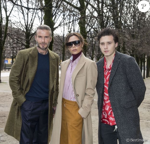 David Beckham, sa femme Victoria et leur fils Brooklyn au défilé de mode Louis Vuitton homme automne-hiver 2018-2019 au Palais Royal à Paris. Le 18 janvier 2018 © Olivier Borde / Bestimage