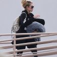  Exclusif - Khloé Kardashian accompagnant Lamar Odom à l'hôpital Sunrise à Las Vegas, le 19 octobre 2015, peu de temps après l'overdose qui a failli lui coûter la vie. 
