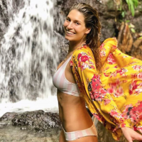 Laury Thilleman en bikini et sans maquillage en Colombie : Fauve Hautot l'admire