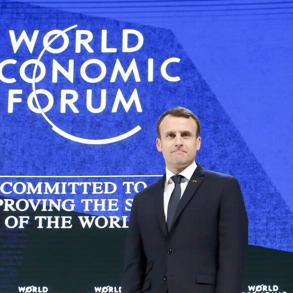 Le président de la République française Emmanuel Macron lors de son discours au Forum économique mondial de Davos, Suisse, le 24 janvier 2018. © Stéphane Lemouton/Bestimage