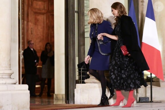 Brigitte Macron (Trogneux) accueille la première dame de la république d'Argentine Juliana Awada au Palais de l'Elysée à Paris le 26 janvier 2018. © Stéphane Lemouton / Bestimage