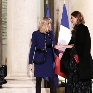 Brigitte Macron (Trogneux) accueille la première dame de la république d'Argentine Juliana Awada au Palais de l'Elysée à Paris le 26 janvier 2018. © Stéphane Lemouton / Bestimage