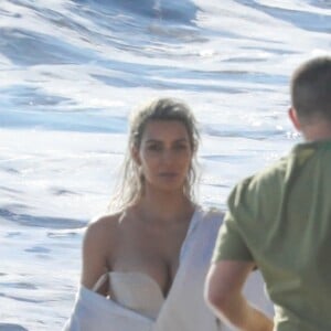 Exclusif - Kim Kardashian lors d'un photoshoot sur la plage à Malibu, le 22 janvier 2018.