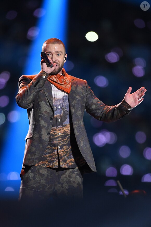 Justin Timberlake assure le show de la mi-temps lors du Super Bowl à Minneapolis, le 1 février 2018.