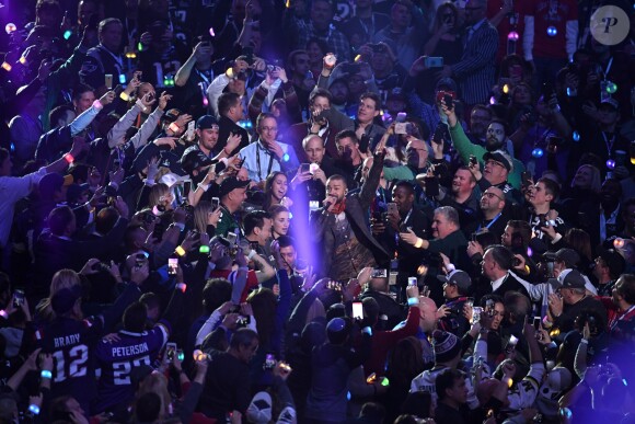 Justin Timberlake assure le show de la mi-temps lors du Super Bowl à Minneapolis, le 1 février 2018.