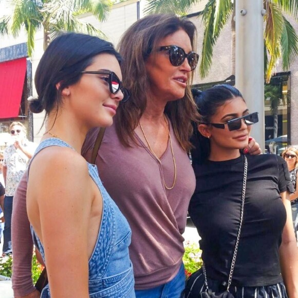 Exclusif - Kendall, Caitlyn et Kylie Jenner à Beverly Hills le 18 juin 2017.