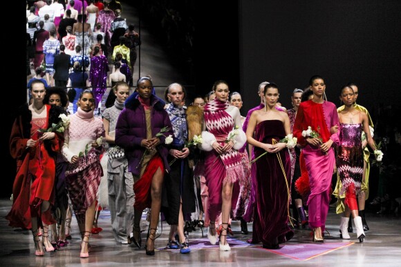 Gigi Hadid défile pour Prabal Gurung à la Fashion Week de New York. Le 11 février 2018.