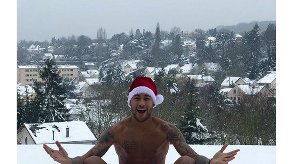 Neymar (PSG) : Mannequin entièrement nu avant un match crucial