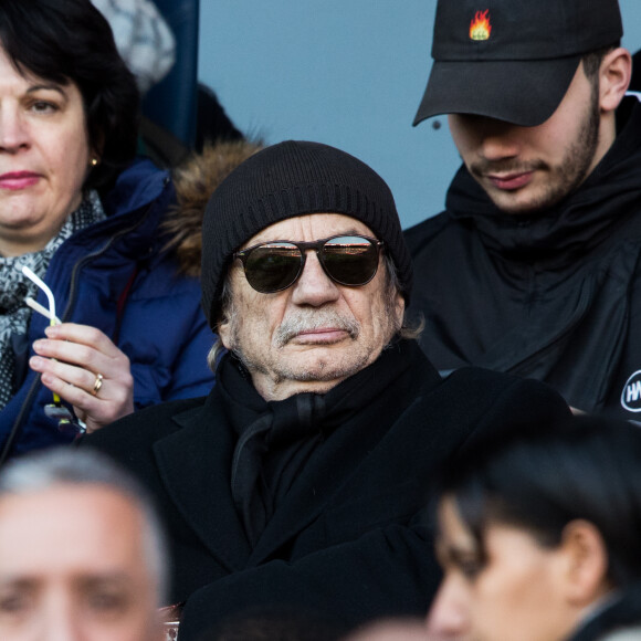 Patrick Chesnais dans les tribunes du match PSG - Strasbourg (5-2) au Parc des Princes à Paris le 17 février 2018.