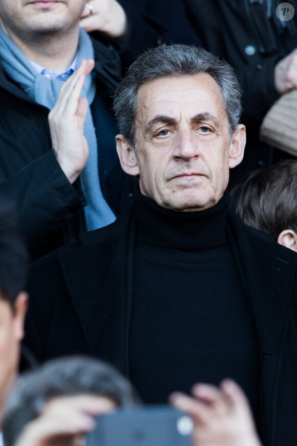 Nicolas Sarkozy dans les tribunes du match PSG - Strasbourg (5-2) au Parc des Princes à Paris le 17 février 2018.