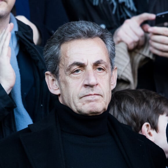 Nicolas Sarkozy dans les tribunes du match PSG - Strasbourg (5-2) au Parc des Princes à Paris le 17 février 2018.