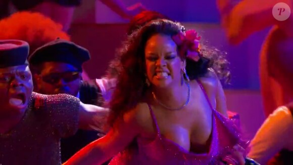 Rihanna chante avec DJ Khaled et Bryson Tiller lors la 60ème cérémonie des Grammy Awards au Madison Square Garden à New York le 28 janvier 2018.