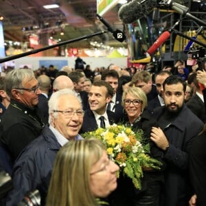 Emmanuel Macron, president de la Republique lors de sa visite a l'occasion de l'inauguration du 55eme Salon International de l'Agriculture, au parc des expositions de la Porte de Versailles. Le 24 février 2018 © Romain Gaillard / Bestimage