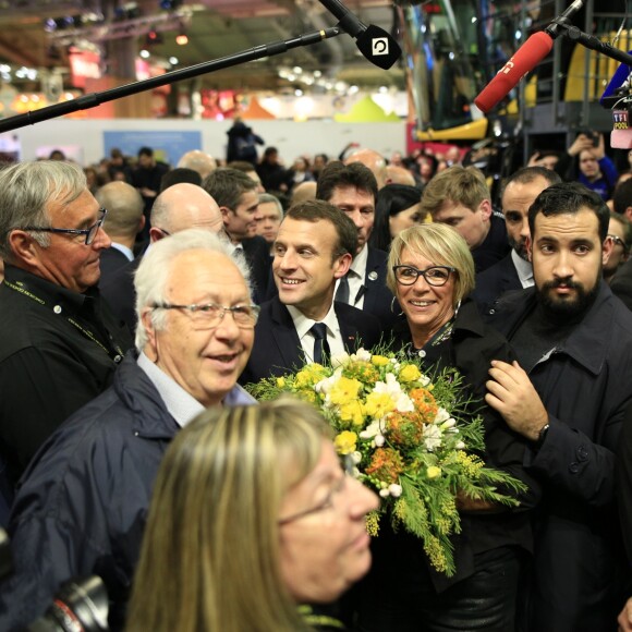 Emmanuel Macron, president de la Republique lors de sa visite a l'occasion de l'inauguration du 55eme Salon International de l'Agriculture, au parc des expositions de la Porte de Versailles. Le 24 février 2018 © Romain Gaillard / Bestimage