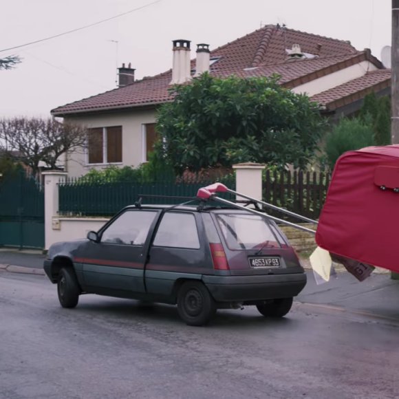 Julien Clerc et Valeria Bruni-Tedeschi en pleine crise conjugale pour "À vous jusqu'à la fin du monde" - clip réalisé par Michel Gondry, mars 2018.