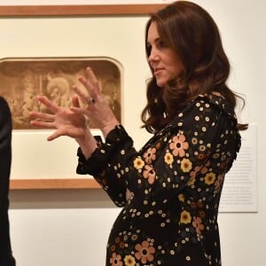 La duchesse Catherine de Cambridge, enceinte, à la National Portrait Gallery à Londres le 28 février 2018.