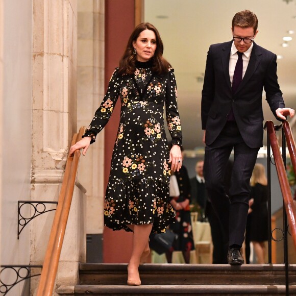 La duchesse Catherine de Cambridge, enceinte, à la National Portrait Gallery à Londres le 28 février 2018.