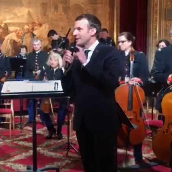 Emmanuel Macron s'exprime au micro pour une nouvelle édition des "Jeudis de l'Elysée" le 1er mars 2018