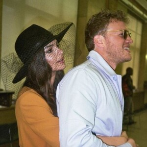 Emily Ratajkowski et son petit ami Sebastian Bear-McClard se sont mariés vendredi 23 février 2018 à New York.