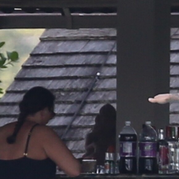 Exclusif - Justin Bieber et Selena Gomez sont allés à Montego Bay en Jamaïque pour le mariage du père de Justin, Jeremy Bieber, et de sa femme Chelsey Rebelo. Le 20 février 2018