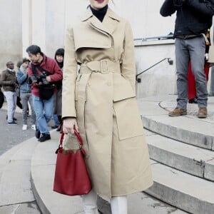 Caroline Daur - Arrivées au défilé de mode prêt à porter Automne Hiver 2018/2019 "Giambattista Valli " à Paris le 5 mars 2018.