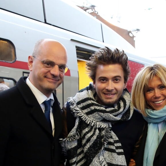 Brigitte Macron a accompagné le ministre de l'Education Nationale, Jean-Michel Blanquer au lycée Carnot de Dijon afin d'y évoquer la lutte contre le harcèlement à l'école à Dijon le 5 mars 2018 © Dominique Jacovides/Bestimage