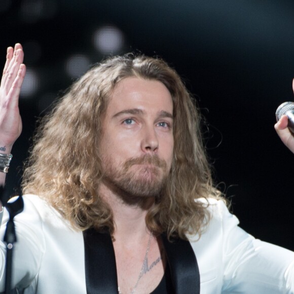 Julien Doré - 33ème Cérémonie des Victoires de la Musique à la Seine musicale de Boulogne-Billancourt, France, le 9 février 2018. © Coadic Guirec/Bestimage  33rd Victoires de la Musique, the annual French music awards ceremony, at the Seine Musicale concert hall in Boulogne-Billancourt, near Paris, France, on February 9, 2018.09/02/2018 - Boulogne-Billancourt