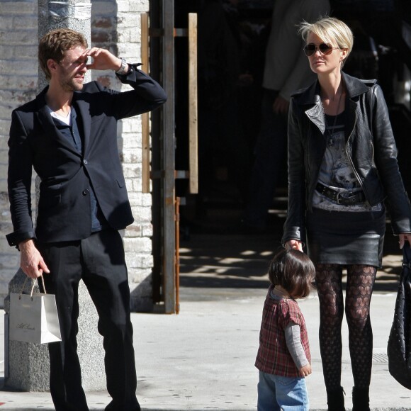 Exclusif - Laeticia Hallyday, sa fille Joy et son frère Grégory Boudou à Beverly Hills en 2010