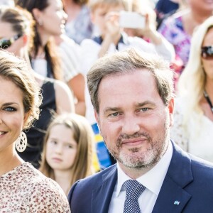 La princesse Madeleine de Suède et son mari Christopher O'Neill lors du 40e anniversaire de la princesse Victoria sur l'île d'Oland le 14 juillet 2017.