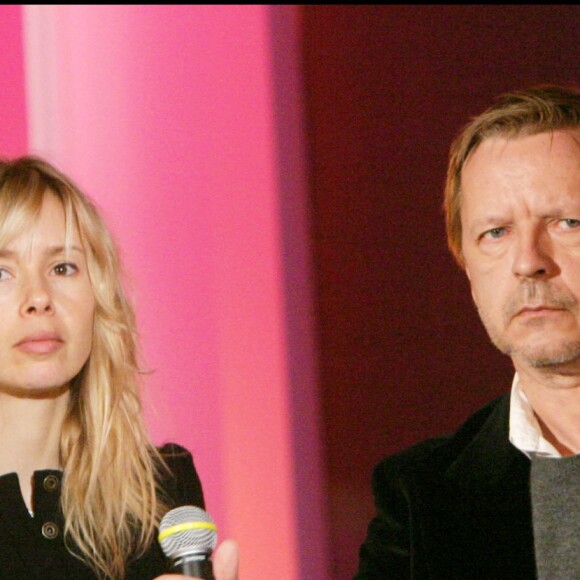 Renaud et Romane Serda à l'enregistrement de l'émission "Vivement Dimanche" en décembre 2004