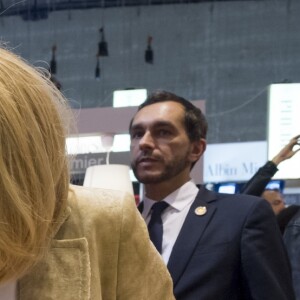 Le président de la République française Emmanuel Macron, sa femme Brigitte Macron et la ministre de la Culture Françoise Nyssen inaugurent la 38ème édition du salon Livre au parc des expositions à Paris, le 15 mars 2018. © Gilles Rolle/Pool/Bestimage