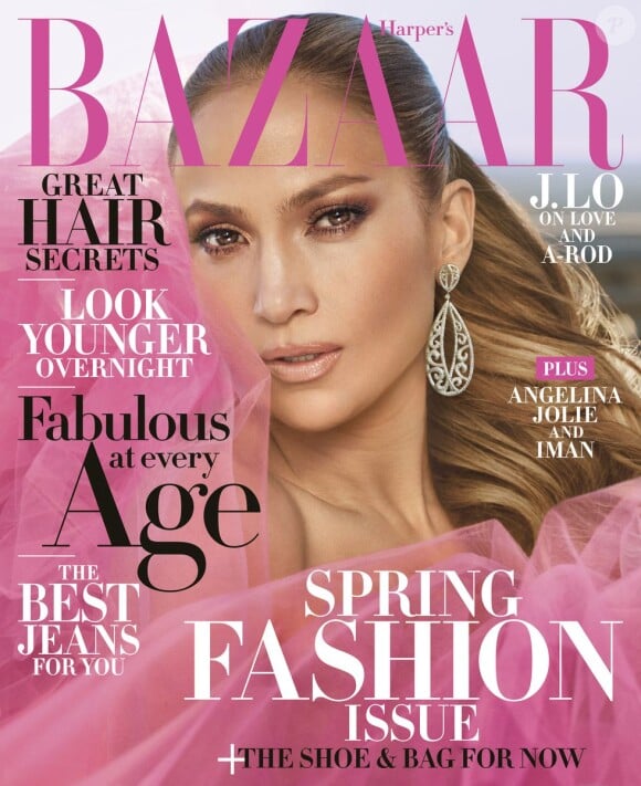 Jennifer Lopez en couverture du magazine Harper's Bazaar. Photo par Mariano Vivanco.