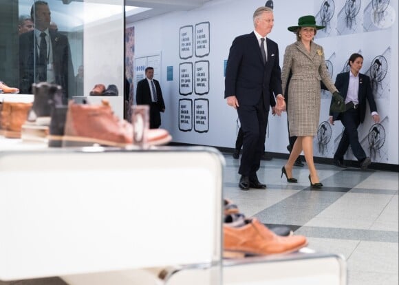 Le roi Philippe et la reine Mathilde de Belgique en visite d'état au Canada se baladent dans les galeries commerçantes souterraines de Montréal.