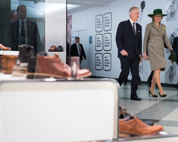 Le roi Philippe et la reine Mathilde de Belgique en visite d'état au Canada se baladent dans les galeries commerçantes souterraines de Montréal.