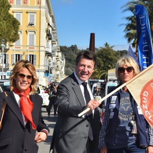 Christian Estrosi, au centre, le maire de Nice, sa femme, Laura Tenoudji, à gauche, et Dominique Serra, l'organistrice du Rallye Aicha des Gazelles - Départ du 28ème Rallye Aicha des Gazelles depuis la Promenade des Anglais à Nice le 17 mars 2018. © Bruno Bebert/Bestimage