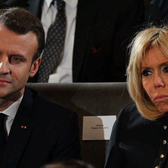 Emmanuel Macron et son épouse Brigitte à l'Académie française à Paris, France, la 20 mars 2018. Le chef de l'État a énuméré une trentaine de mesures destinées à renforcer "la place et le rôle" de la langue française et du plurilinguisme dans le monde. © Christian Liewig/Pool/Bestimage