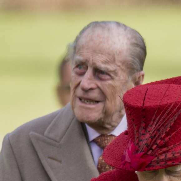 Le prince Philip, duc d'Edimbourg, avec la reine Elizabeth II le 4 février 2018 à la messe à l'église Saint-Mary près de Sandringham.
