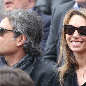 Laura Smet et son compagnon Raphaël - People dans les tribunes de la finale homme des internationaux de France de Roland Garros à Paris le 5 juin 2016. © Moreau-Jacovides / Bestimage