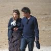 Laura Smet et son compagnon Raphaël se promènent et se détendent sur la plage pendant le Festival du film romantique de Cabourg, le 14 juin 2014.14/06/2014 - Cabourg