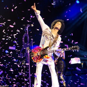 Le chanteur Prince en concert à Manchester. Le 16 mai 2014