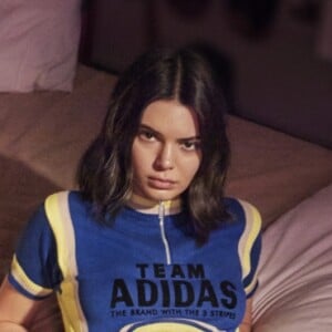 Kendall Jenner, égérie de la basket "Akryn" pour adidas Originals.