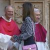 Le roi Felipe VI et la reine Letizia d'Espagne, ici au moment de son arrivée, leurs filles la princesse Leonor des Asturies et l'infante Sofia, ainsi que le roi Juan Carlos Ier et la reine Sofia étaient réunis à Palma de Majorque le 1er avril 2018 pour la messe de Pâques.