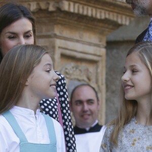 Le roi Felipe VI et la reine Letizia d'Espagne, leurs filles l'infante Sofia et la princesse Leonor des Asturies (photo), ainsi que le roi Juan Carlos Ier et la reine Sofia étaient réunis à Palma de Majorque le 1er avril 2018 pour la messe de Pâques.