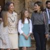 Sofia et Letizia d'Espagne avec Leonor et Sofia. Le roi Felipe VI et la reine Letizia d'Espagne, leurs filles la princesse Leonor des Asturies et l'infante Sofia, ainsi que le roi Juan Carlos Ier et la reine Sofia étaient réunis à Palma de Majorque le 1er avril 2018 pour la messe de Pâques.